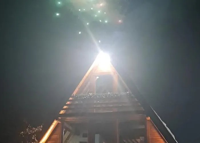 A Frame Svetosavska Bajka Сasa de vacaciones Lisice